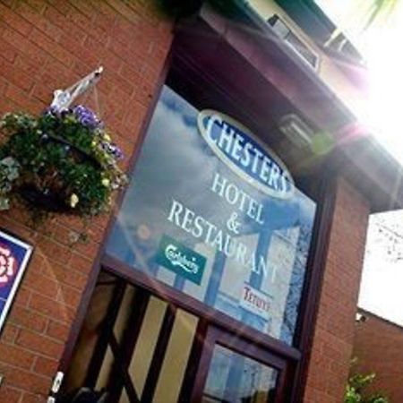 Chesters Hotel & Restaurant Салфорд Екстериор снимка